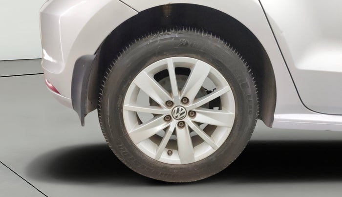 2015 Volkswagen Polo HIGHLINE1.2L, CNG, Manual, 83,337 km, Right Rear Wheel