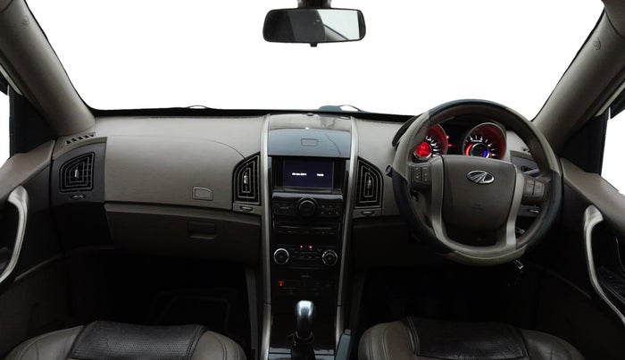 2013 Mahindra XUV500 W8, Diesel, Manual, 96,731 km, Dashboard