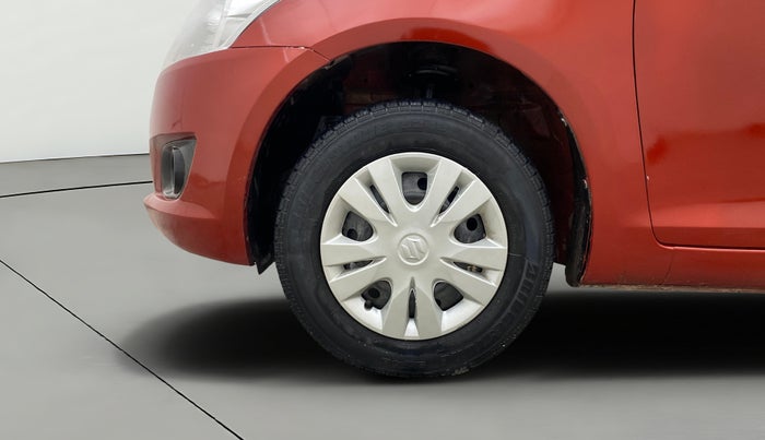 2013 Maruti Swift VXI, Petrol, Manual, 1,06,812 km, Left Front Wheel