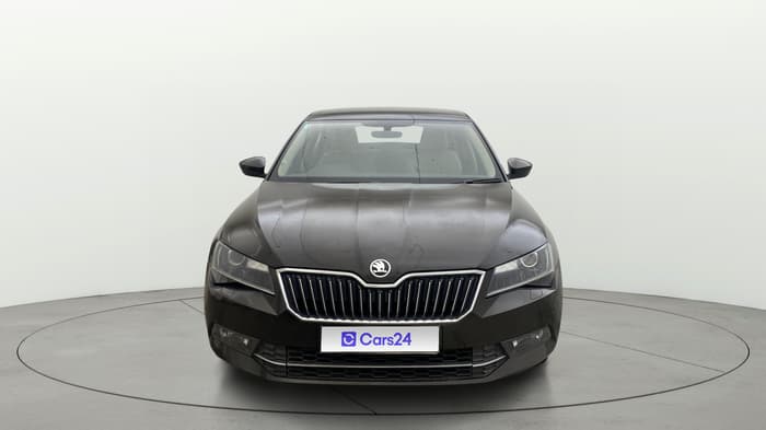 2017 Skoda Superb L&K 1.8 TSI AT, Petrol, Automatic, 65,419 km, Front