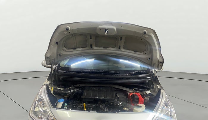 2017 Hyundai Grand i10 SPORTZ 1.2 KAPPA VTVT, Petrol, Manual, 38,426 km, Open Bonet