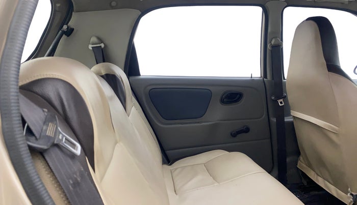 2013 Maruti Alto K10 VXI, Petrol, Manual, 90,752 km, Right Side Rear Door Cabin