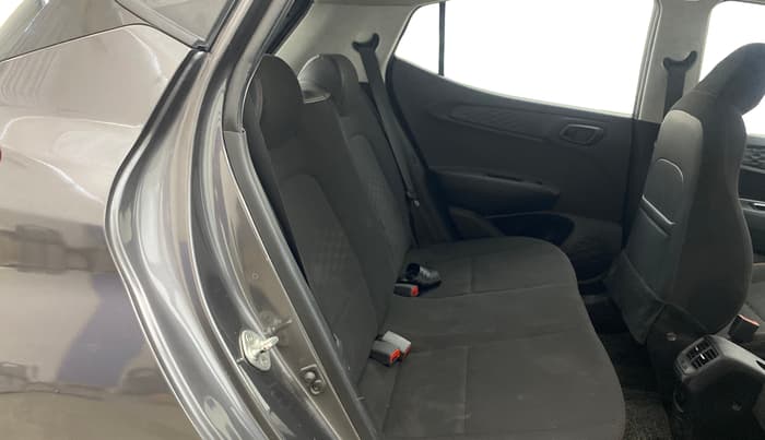 2022 Hyundai GRAND I10 NIOS MAGNA CORPORATE EDITION 1.2 KAPPA VTVT, Petrol, Manual, 57,155 km, Right Side Rear Door Cabin