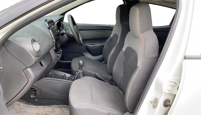 2024 Renault Kwid RXL(O) 1.0L, Petrol, Manual, 8,235 km, Right Side Front Door Cabin