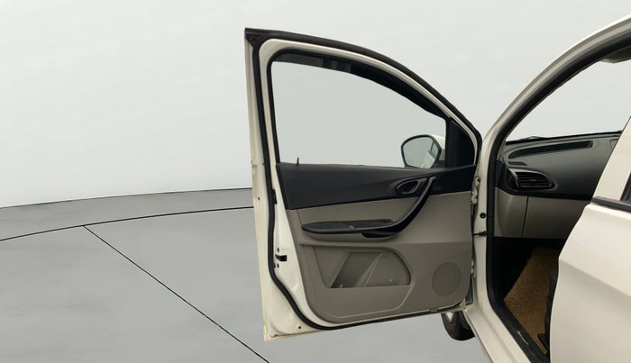 2018 Tata Tiago XT PETROL, Petrol, Manual, 1,41,067 km, LHS Front Door