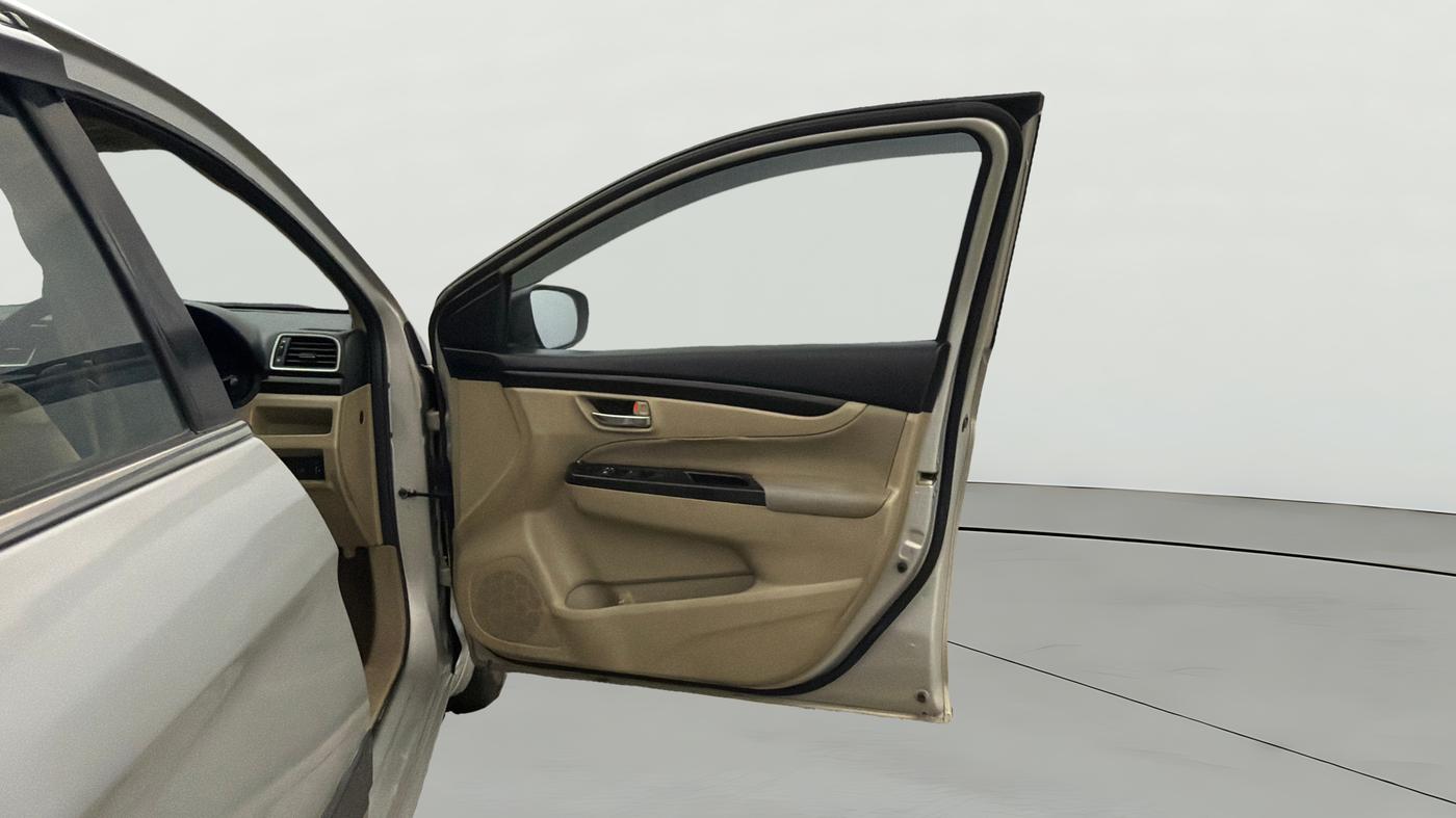 2017 Maruti Ciaz ALPHA 1.4 PETROL, Petrol, Manual, 36,276 km, RHS Front Door