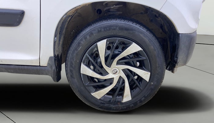 2022 Maruti S PRESSO VXI (O), Petrol, Manual, 48,556 km, Right Front Wheel