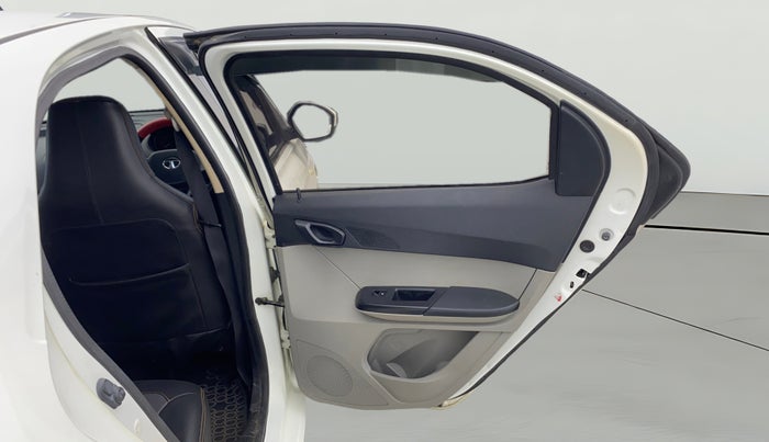 2016 Tata Tiago XT PETROL, Petrol, Manual, 93,053 km, RHS Rear Door