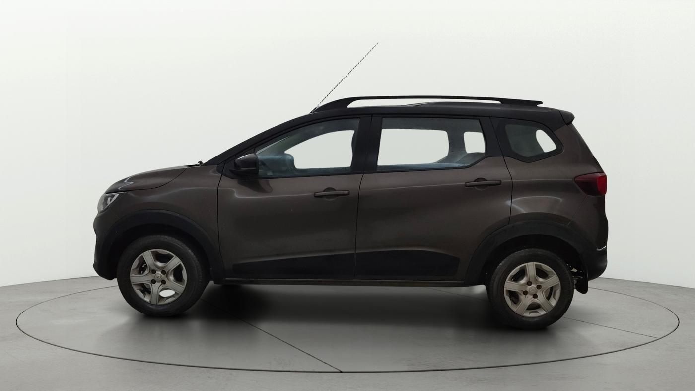 2022 Renault TRIBER RXT, Petrol, Manual, 32,493 km, Left Side