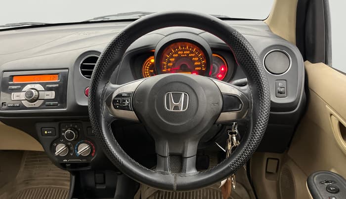 2014 Honda Amaze 1.2L I-VTEC S, Petrol, Manual, 1,17,043 km, Steering Wheel Close Up