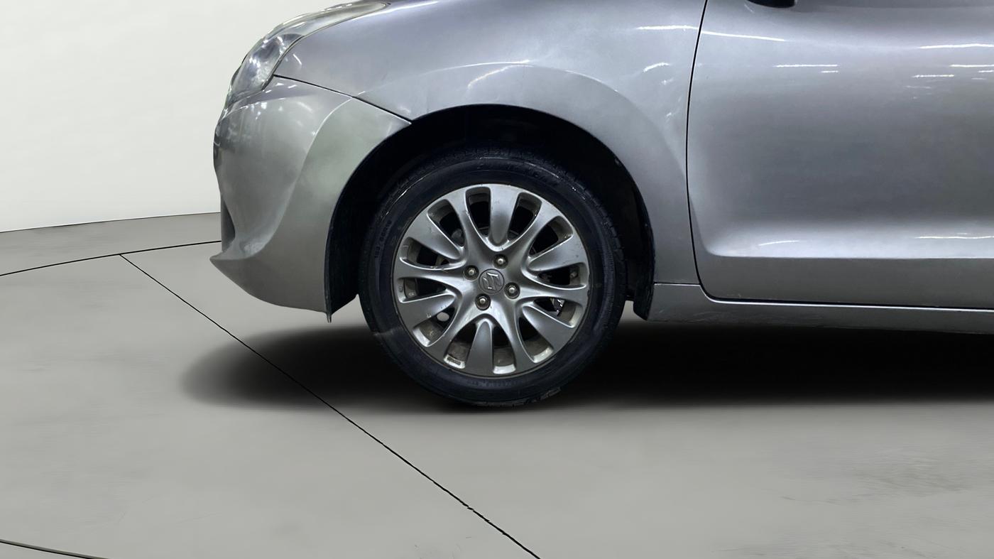 2017 Maruti Baleno ALPHA PETROL 1.2, Petrol, Manual, 68,794 km, Left Front Wheel