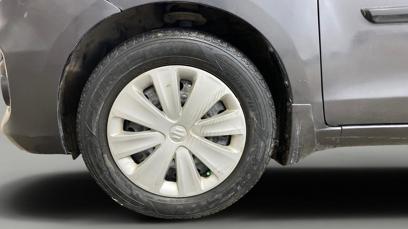 2016 Maruti Ertiga VXI, Petrol, Manual, 47,413 km, Left Front Wheel