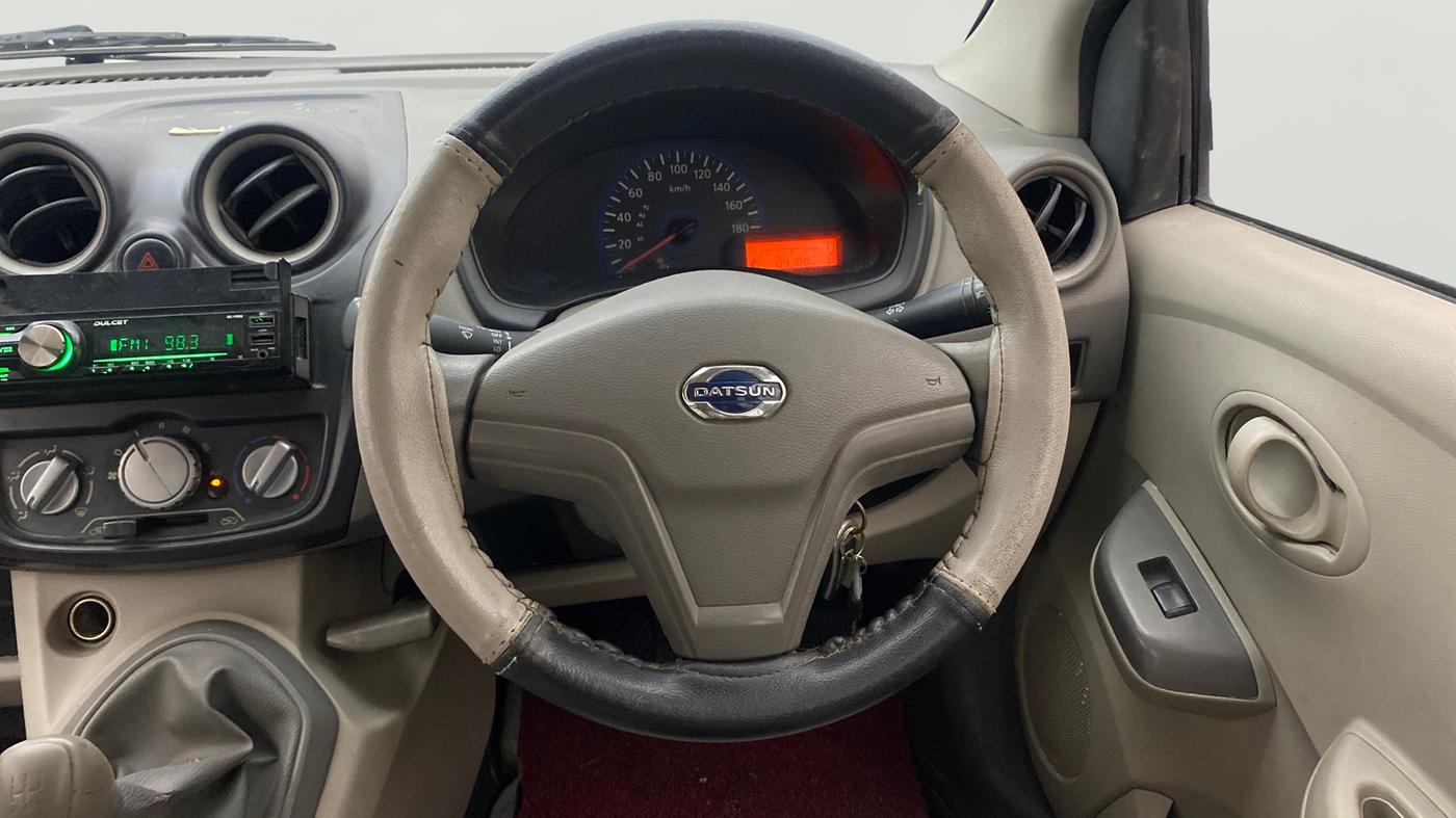 2015 Datsun Go Plus T, CNG, Manual, 84,113 km, Steering Wheel Close Up