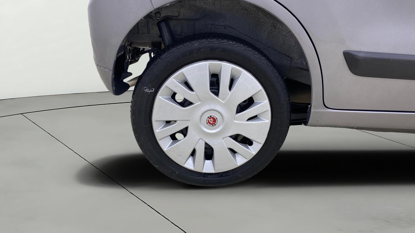 2016 Maruti Wagon R 1.0 VXI, Petrol, Manual, 18,875 km, Right Rear Wheel