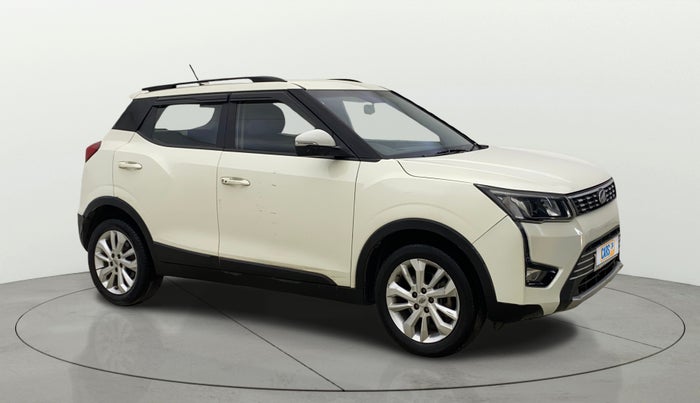2019 Mahindra XUV300 W8 1.2 PETROL, Petrol, Manual, 82,081 km, Right Front Diagonal