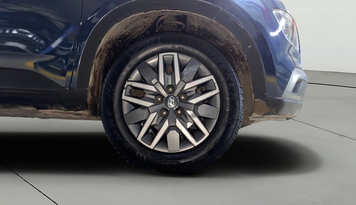 2022 Hyundai VENUE S (O) MT 1.5 CRDI, Diesel, Manual, 52,748 km, Right Front Wheel