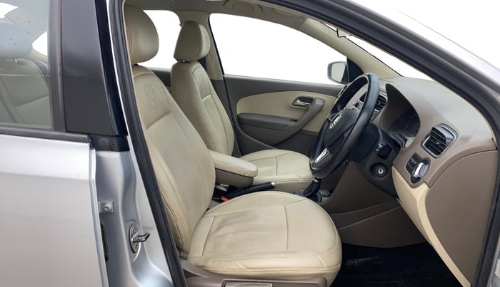 2014 Skoda Rapid 1.5 TDI CR ELEGANCE AT, Diesel, Automatic, 49,586 km, Right Side Front Door Cabin