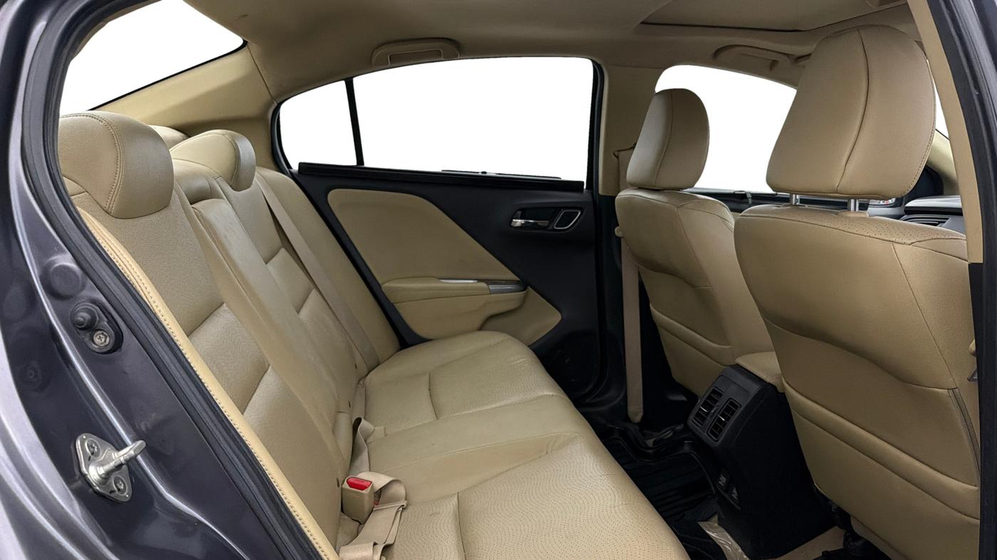 2017 Honda City 1.5L I-VTEC VX CVT, Petrol, Automatic, 69,923 km, Right Side Rear Door Cabin