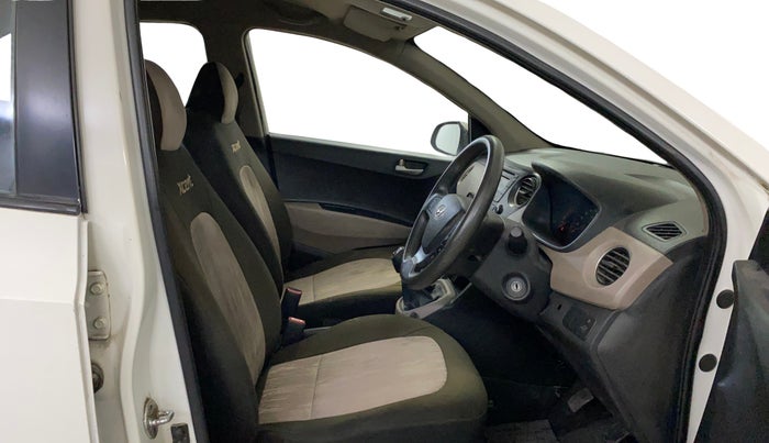 2014 Hyundai Xcent S 1.2, Petrol, Manual, 58,892 km, Right Side Front Door Cabin