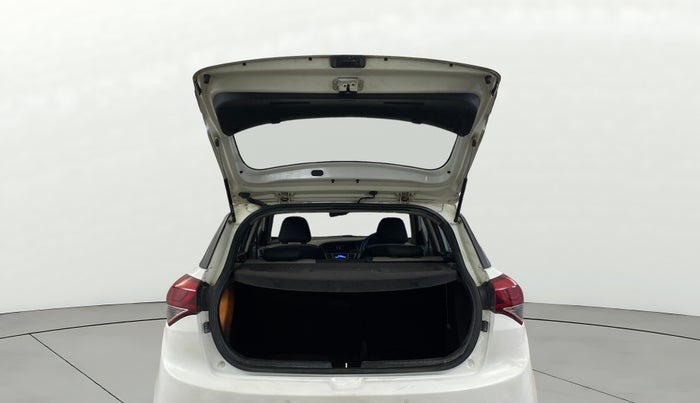 2015 Hyundai Elite i20 ASTA 1.2, Petrol, Manual, 69,413 km, Boot Door Open