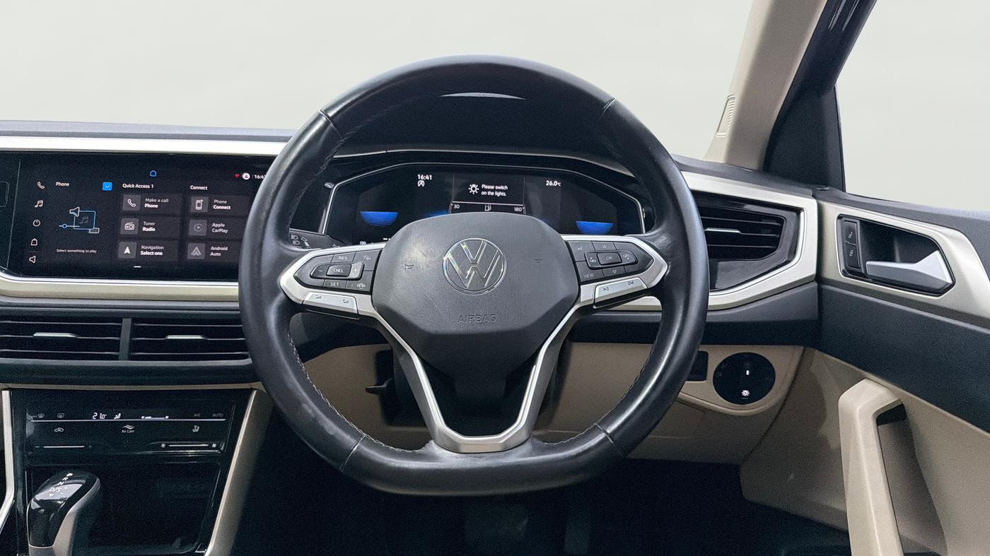 2023 Volkswagen VIRTUS TOPLINE TSI 1.0 AT, Petrol, Automatic, 38,311 km, Steering Wheel Close Up