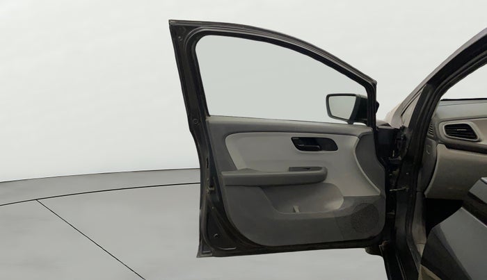 2020 Tata ALTROZ XE PLUS PETROL, Petrol, Manual, 75,153 km, LHS Front Door