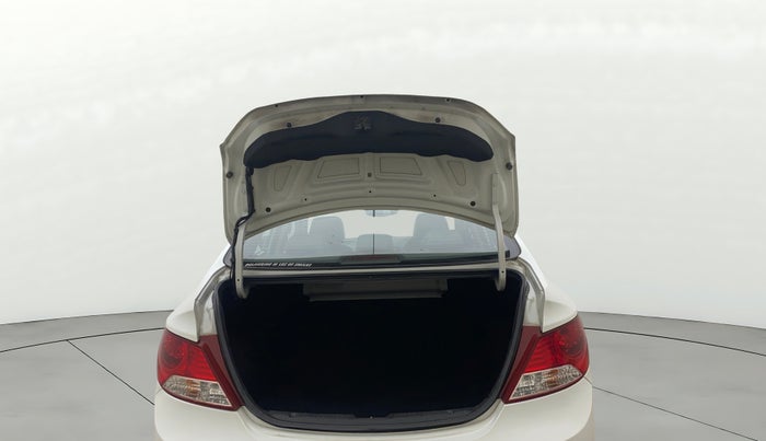 2013 Hyundai Verna FLUIDIC 1.6 CRDI SX, Diesel, Manual, 58,346 km, Boot Door Open