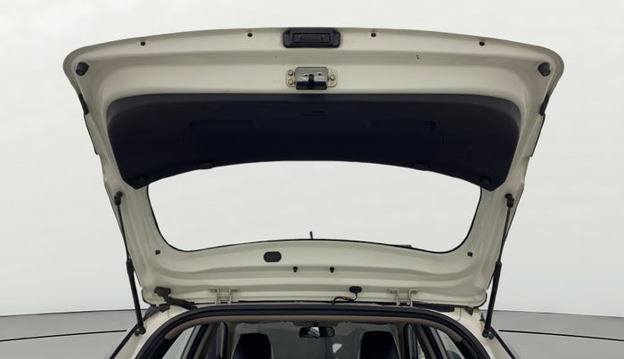 2016 Hyundai Elite i20 ASTA 1.2 (O), Petrol, Manual, 61,013 km, Boot Door Open