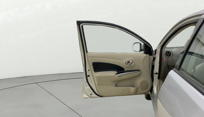 2014 Renault Scala RXL PETROL AT, Petrol, Automatic, 95,056 km, LHS Front Door