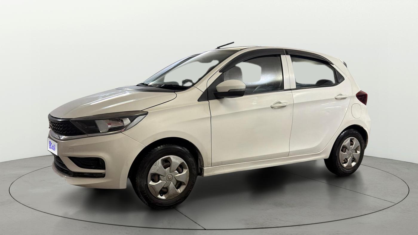 2021 Tata Tiago XT (O) PETROL, CNG, Manual, 70,448 km, Left Front Diagonal