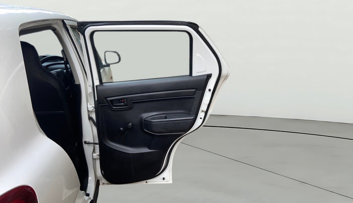 2021 Maruti S PRESSO VXI, Petrol, Manual, 13,729 km, RHS Rear Door