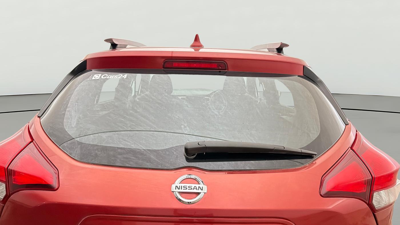 2020 Nissan Kicks XV 1.5, Petrol, Manual, 30,435 km, Rear Windshield