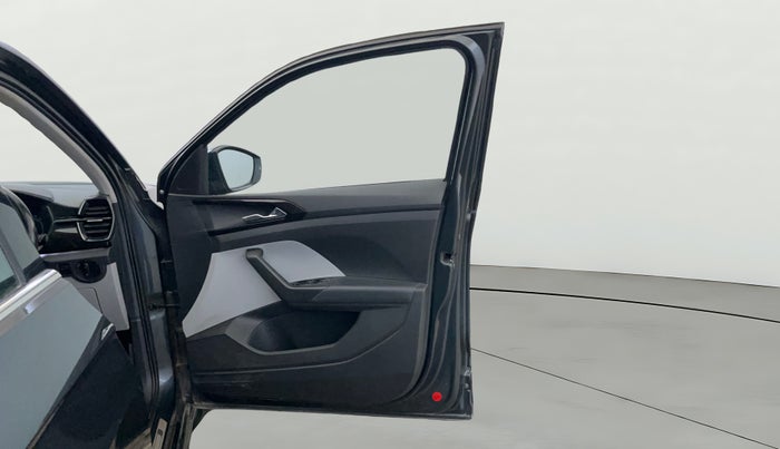 2021 Skoda KUSHAQ STYLE 1.5L TSI MT, Petrol, Manual, 1,06,096 km, RHS Front Door