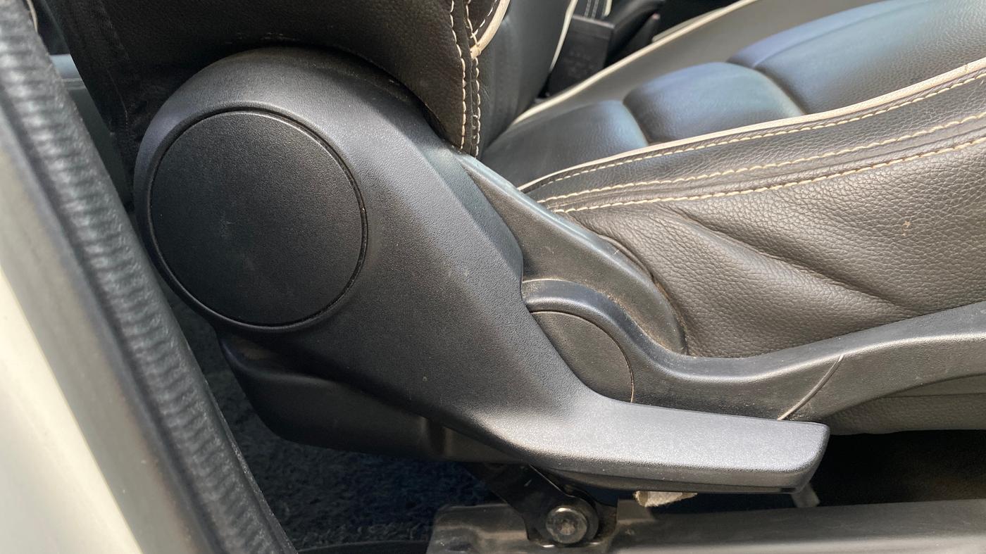 2020 Maruti Swift VXI, Petrol, Manual, 83,217 km, Third Seat Row ( optional )
