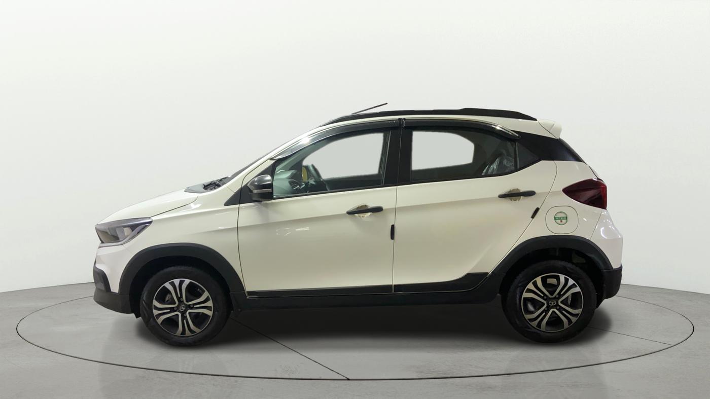 2023 Tata TIAGO NRG XT MT, Petrol, Manual, 2,833 km, Left Side