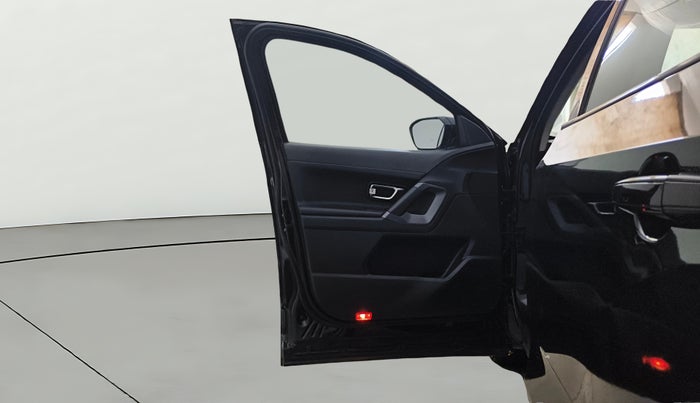 2020 Tata Harrier XZA 2.0L DARK EDITION, Diesel, Automatic, 1,17,325 km, LHS Front Door