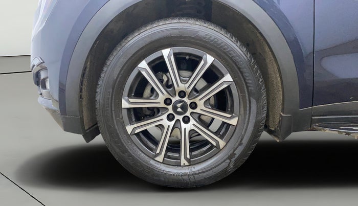 2024 Mahindra XUV700 AX 7 P AT 7 STR, Petrol, Automatic, 21,999 km, Left Front Wheel
