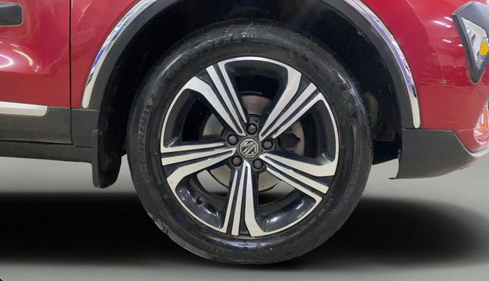 2022 MG ASTOR SHARP 1.5 MT, Petrol, Manual, 23,147 km, Right Front Wheel