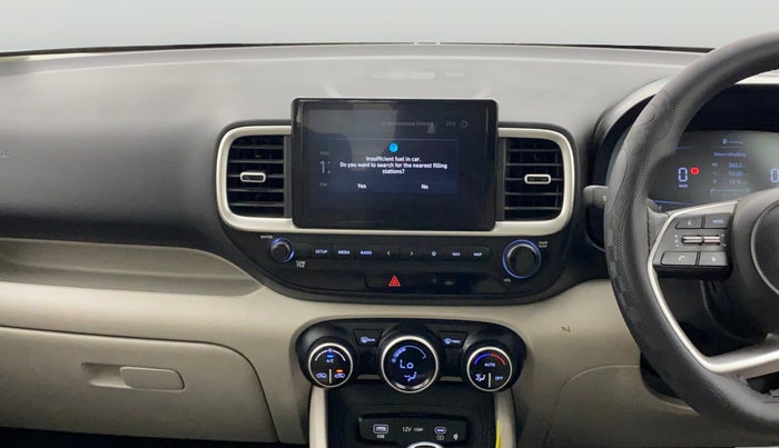 2024 Hyundai VENUE SX 1.2 PETROL, Petrol, Manual, 55,647 km, Air Conditioner