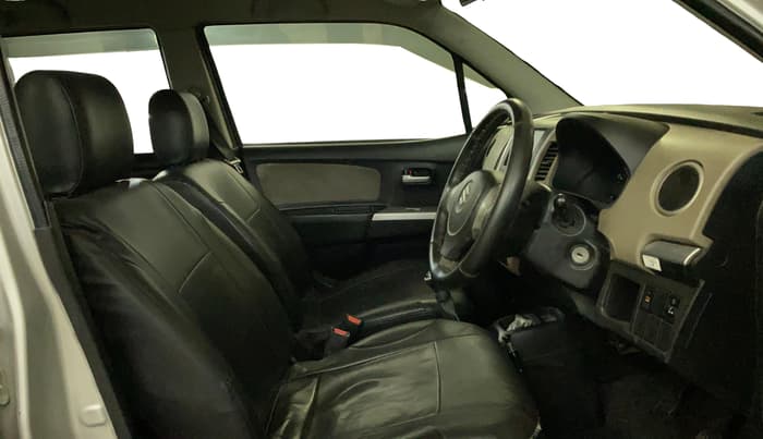2015 Maruti Wagon R 1.0 LXI, Petrol, Manual, 66,097 km, Right Side Front Door Cabin