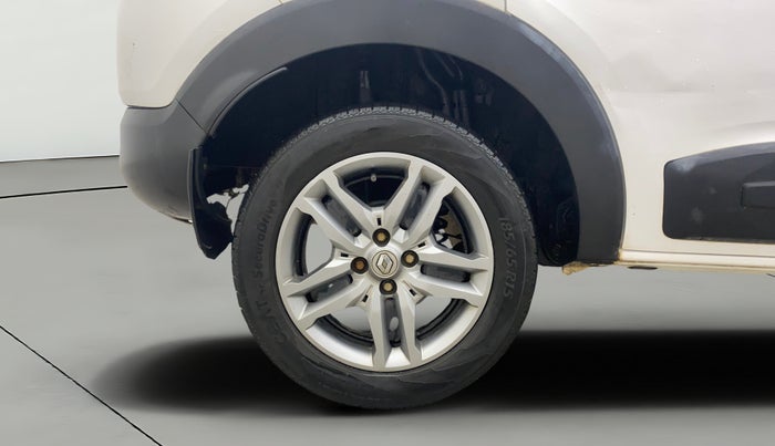 2022 Renault TRIBER RXZ, Petrol, Manual, 35,510 km, Right Rear Wheel