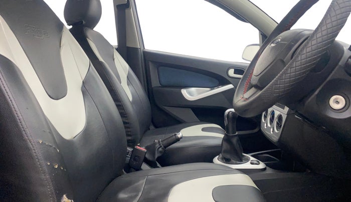 2015 Ford Figo TITANIUM 1.2 PETROL, Petrol, Manual, 77,456 km, Right Side Front Door Cabin