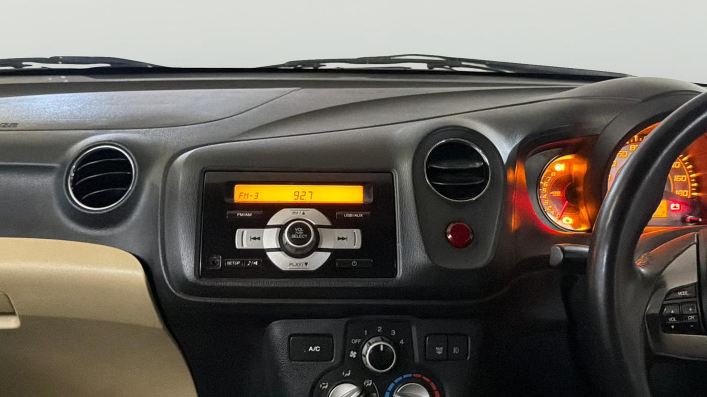 2014 Honda Brio VX AT, CNG, Automatic, 40,556 km, Air Conditioner