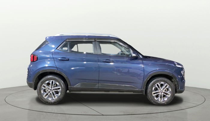 2022 Hyundai VENUE SX 1.5 CRDI, Diesel, Manual, 66,671 km, Right Side View