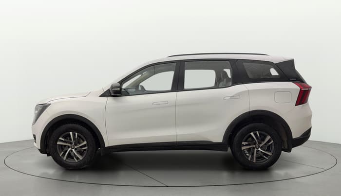 2022 Mahindra XUV700 AX 5 P MT 7 STR, Petrol, Manual, 55,215 km, Left Side