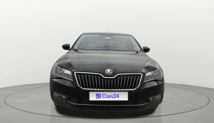 2016 Skoda Superb L&K 1.8 TSI AT, Petrol, Automatic, 1,00,251 km, Front