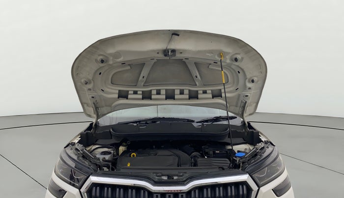 2022 Skoda KUSHAQ STYLE 1.5L TSI DSG, Petrol, Automatic, 27,752 km, Open Bonet