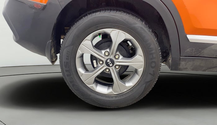 2020 KIA SELTOS HTK PLUS 1.5, Petrol, Manual, 26,079 km, Right Rear Wheel