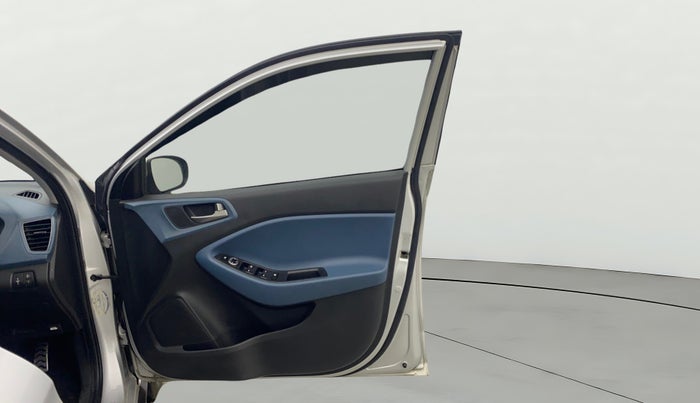 2016 Hyundai i20 Active 1.2 SX, Petrol, Manual, 85,705 km, RHS Front Door