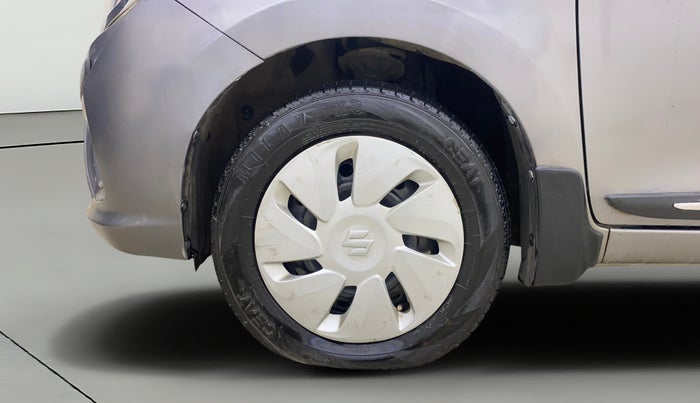 2017 Maruti Celerio VXI, CNG, Manual, 63,566 km, Left Front Wheel